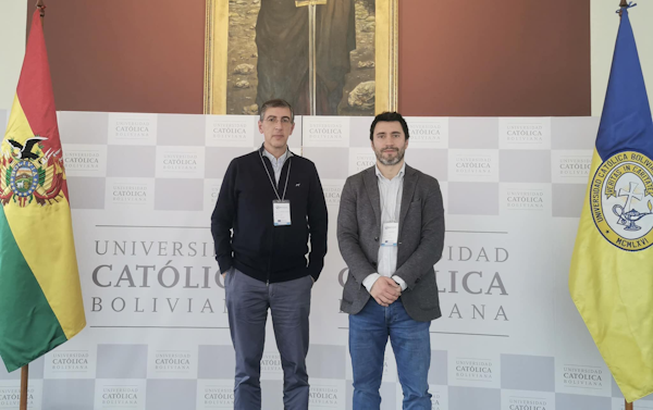 Luís Pacheco e Jorge Marques, investigadores do REMIT, participaram na I Conferência Internacional da Universidad Católica Boliviana “San Pablo”
